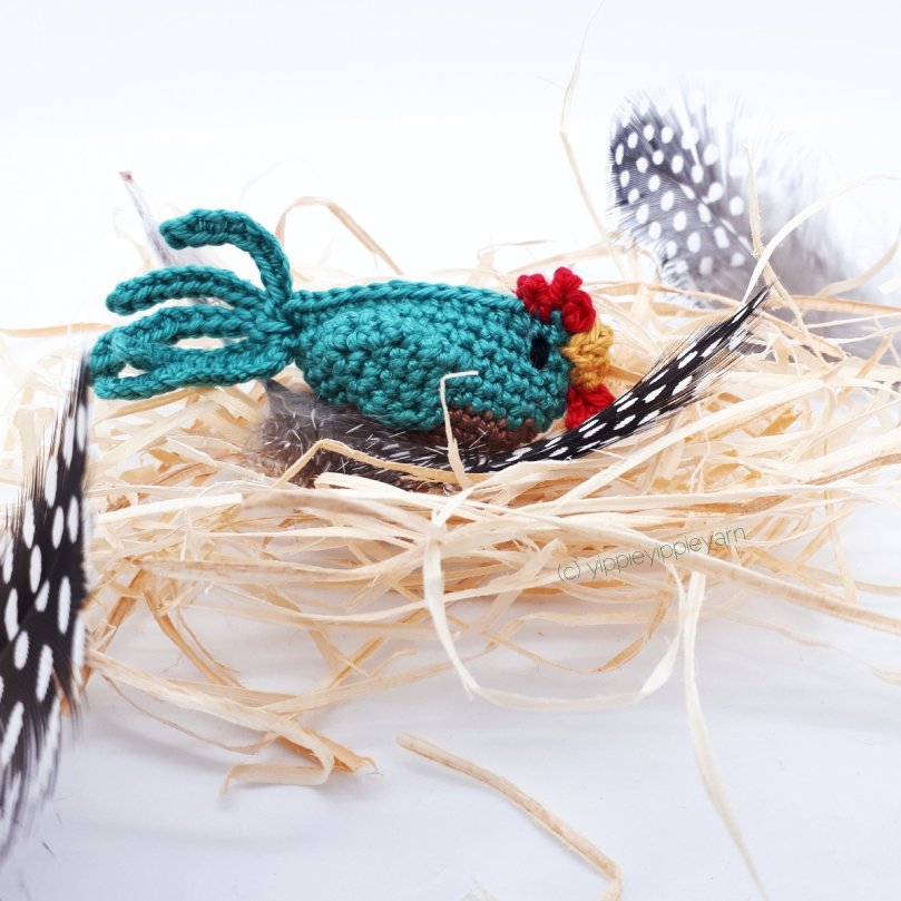 Monats Mini Hahn - yippieyippieyarn